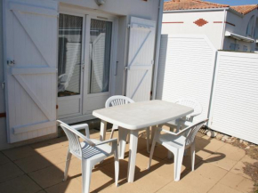 Maison à La Tranche-sur-Mer avec piscine, proche plage - FR-1-22-190